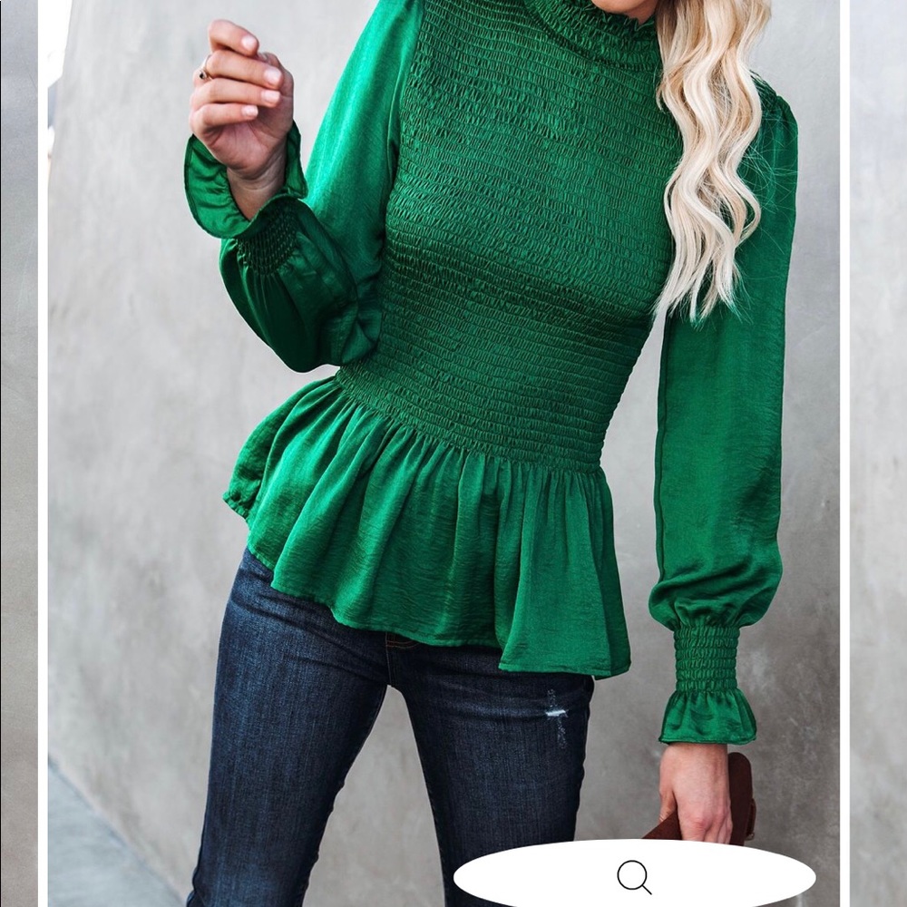 Vicci Smocked Emerald Blouse Size Small